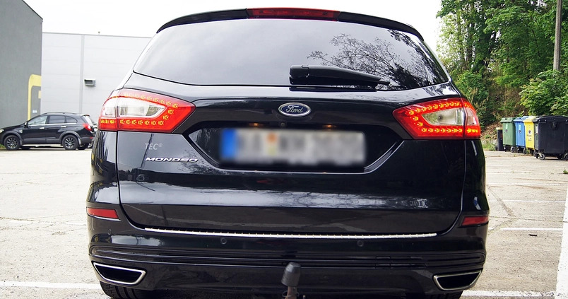 Ford Mondeo cena 57777 przebieg: 198745, rok produkcji 2015 z Wałbrzych małe 631